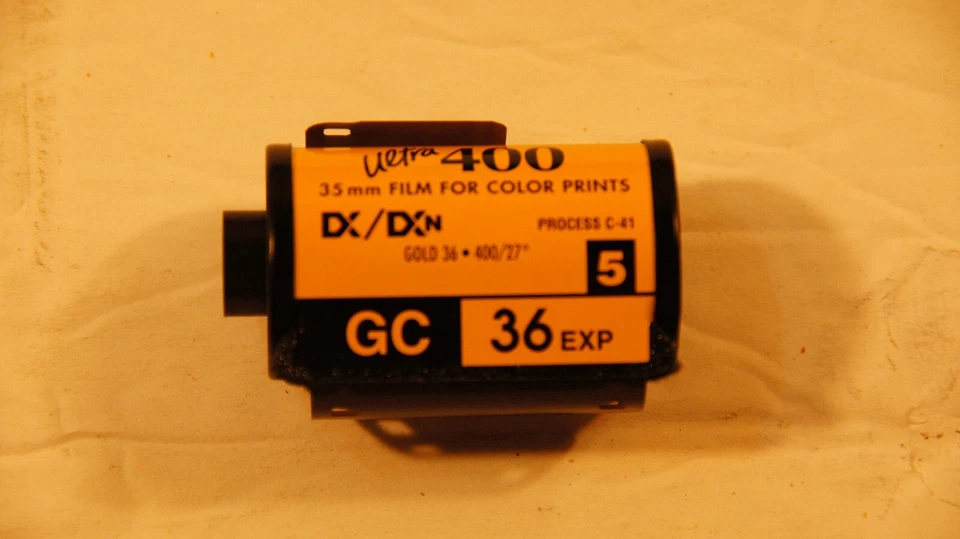 Kodak Ultra 400 ISO 35mm color print film 36 exposures  DX GC - Image 1 of 1