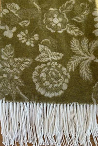 FRATI~made in ITALY~WOOL BAMBOO~THROW/Blanket~52 x 60 + Fringe~green~floral~NWT~ - Picture 1 of 9