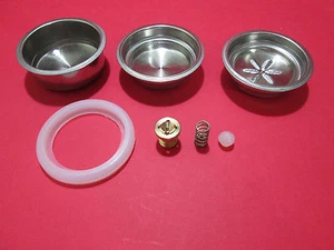 Kit mokona Bialetti trio Cf40-Cf41 3 FILTRI+KIT MANUTENZIONE ORIGINALE - Foto 1 di 1
