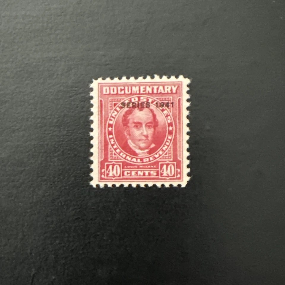 U. S. Revenue - Scott R320 - Series of 1941 - 40c Red - DOCUMENTARY Mlh Ng - Image 1 of 2