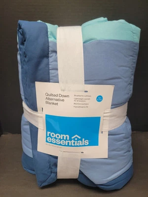 Room Essentials Quilted Down Alternative Blanket Twin/ Twin XL 66"x92" Blue New - Image 1 of 2
