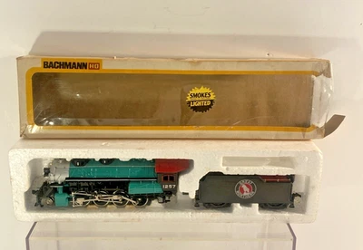 BACHMANN HO GREAT NORTHERN 1257 STEAM LOCOMOTIVE & TENDER W/ SMOKE & LIGHTED - Image 1 of 4
