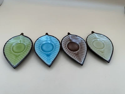"Platos de hojas de colores Pier One, juego de 4, gres, esmaltados, 5 X 3""" Foto 1 de 4