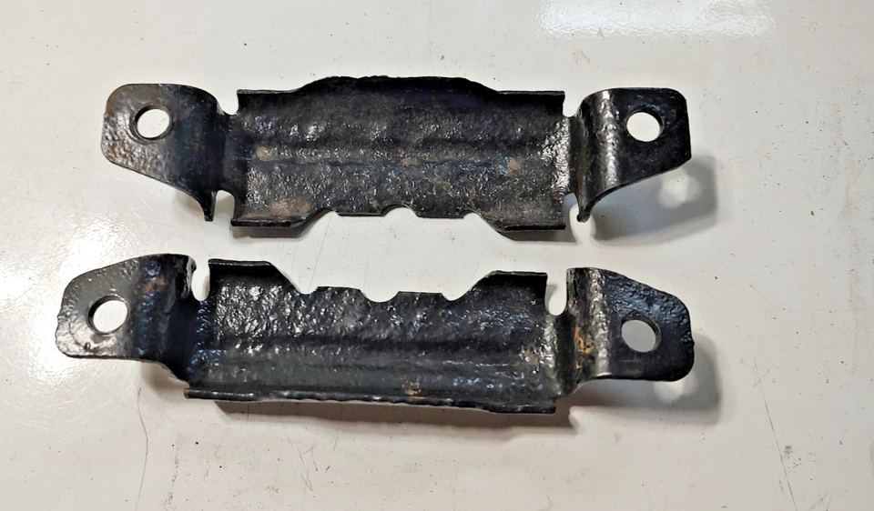 1968-72 Buick Skylark GS 350 400 455 GSX Transmission Crossmember Mount Brackets - Image 1 of 1