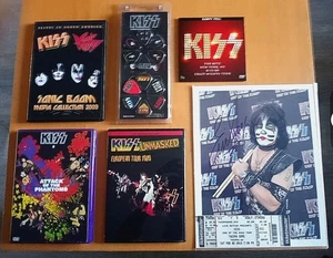 KISS DVD AUTOGRAMM MEMORABILIA KONVOLUT - Bild 1 von 17