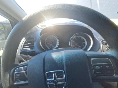 Used Speedometer Gauge fits: 2013 Dodge Caravan cluster 120 MPH w/vehicle inform - Imagem 1 de 4