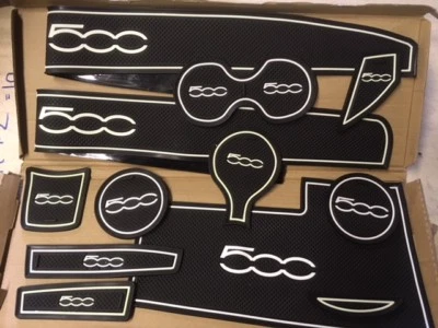 JUEGO DE ALMOHADILLAS DE PUERTA DE SALPICADERO INTERIOR FIAT 500 2016-2022 MODELO ELEVADOR FRONTAL SOLO BLANCO  Foto 1 de 4