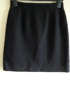AQUASCUTUM BLACK TEXTURED STRAIGHT SKIRT - SIZE 10 - Picture 1 of 4