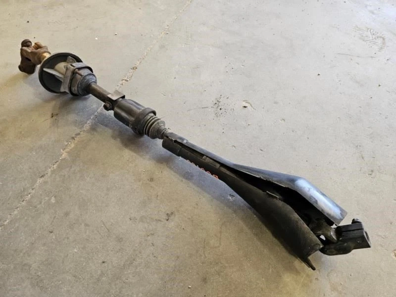 USED 1999 GMC C3500HD STEERING SHAFT (COLUMN TO GEAR BOX) Shipped Los Angeles  - Image 1 of 4