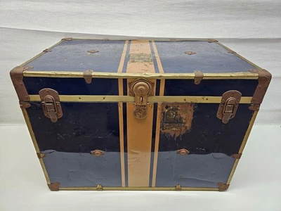 ALTER ÜBERSEEKOFFER - VINTAGE BLECH REISETRUHE - USA - HOTEL ARKADIA - MONTREAL - Bild 1 von 4