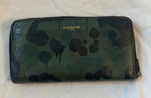 Coach Camouflage Leder Zip Around Geldbörse Clutch Portemonnaie - Bild 1 von 8