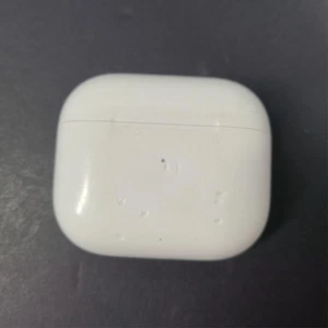 Étui de charge Apple AirPods 3e génération MagSafe remplacement d'origine uniquement A2566 X2 CN - Photo 1 sur 5