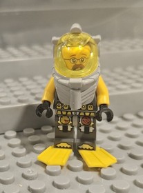 Lego Atlantis Diver 4 Minifigure atl018 7976 CMF Lot Rare Retired Lance Spears