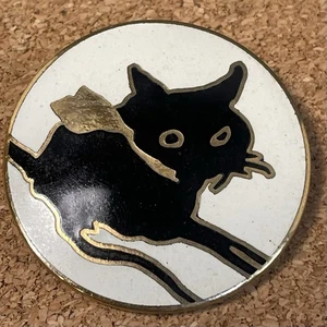 Broche Pin Gato Negro Abstracto MMA Redondo Luna Tono Dorado Museo Metropolitano Arte - Imagen 1 de 8