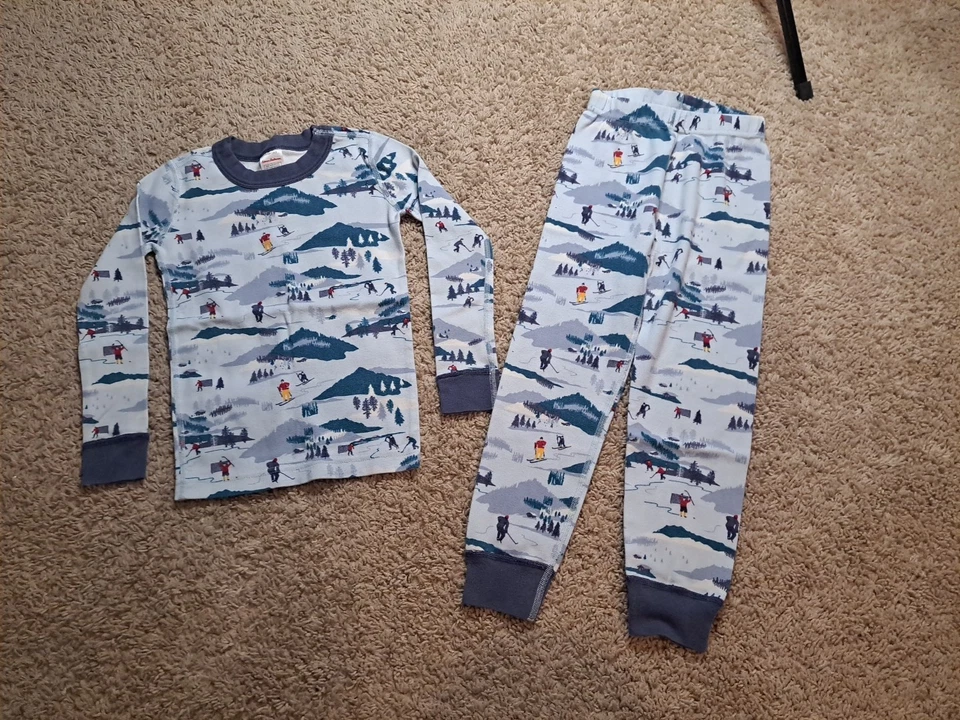 Hanna Anderson Boys 2 Piece Pajamas Winter Skiing Christmas 5T NR - Image 1 of 4