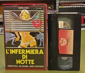 L'INFERMIERA DI NOTTE - VHS - 1979 - Magnum 3B - Gloria Guida / Lino Banfi - Foto 1 di 3