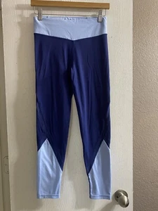 Athleta Girl Colorblock Light Blue Dark Blue Crop Leggings Activewear XL 14 - Picture 1 of 3