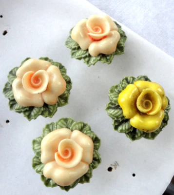 Vintage set of 4 sweet Flower curtain drapery pins ~ dainty 1 inch size EUC - Image 1 of 4