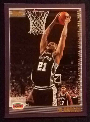 2000-01 Topps #60 Tim Duncan San Antonio Spurs (HOF) NR-MINT - Image 1 of 2