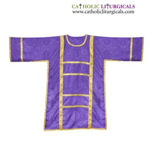 Spanish Dalmatic Purple Vestment with Deacon's Stole & Maniple, Chasuble, NEW - Picture 1 of 2