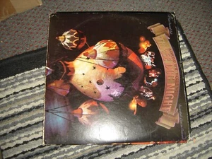 Three Dog Night - Around The World With 1973 USA Gatefold Orig. Vinyl 2 Rec. Set - Picture 1 of 3