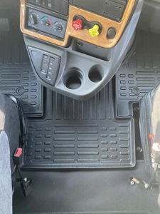 FLOOR MATS FOR INTERNATIONAL ProStar - Picture 1 of 10