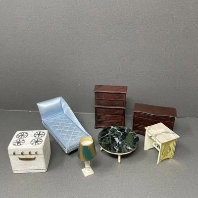 7 Pcs Vtg Ideal Petite Princess Dollhouse Sofa Tables Decor Lamp Chests - Image 1 of 4