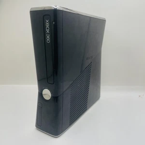 Microsoft Xbox 360 S 1439 nera solo console 4GB - PER RICAMBI O RIPARAZIONE - Foto 1 di 11