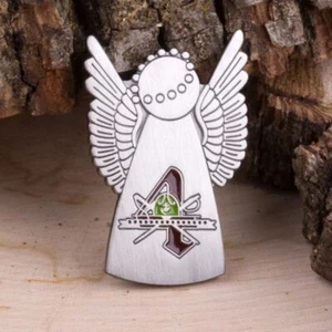 Marine Corps 4th Recruit Training Battalion Angel Lapel Pin - Picture 1 of 2