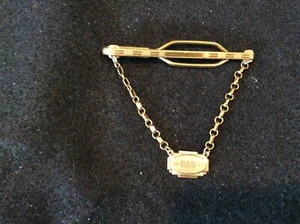 Vintage Hayward Gold Tone Tie Bar & hanging charm Monogrammed RAG  2"  clip  - Picture 1 of 5