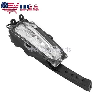 Right Fog Lights Front Bumper Fits For Lexus NX200t 2.0L NX300h 2.5L 2015-2017 - Image 1 of 4