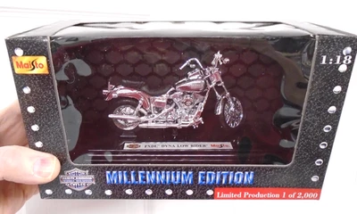 Harley-Davidson Millennium FXDL DYNA LOW RIDER motocicleta LE 2000 Maisto Foto 1 de 2