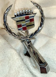 1975 1976 Cadillac Deville Fleetwood OEM Hood Ornament Emblem Assy  *VGC-* - Picture 1 of 23
