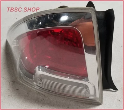 Luz de freno trasera del lado del conductor Ford Fusion LH 2006 2007 2008 2009 Foto 1 de 4
