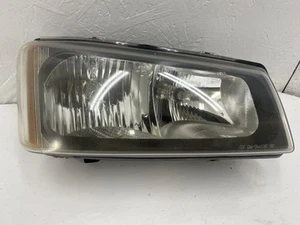 2005-2007 Chevrolet Silverado Passenger Headlight Classic Style - Picture 1 of 14
