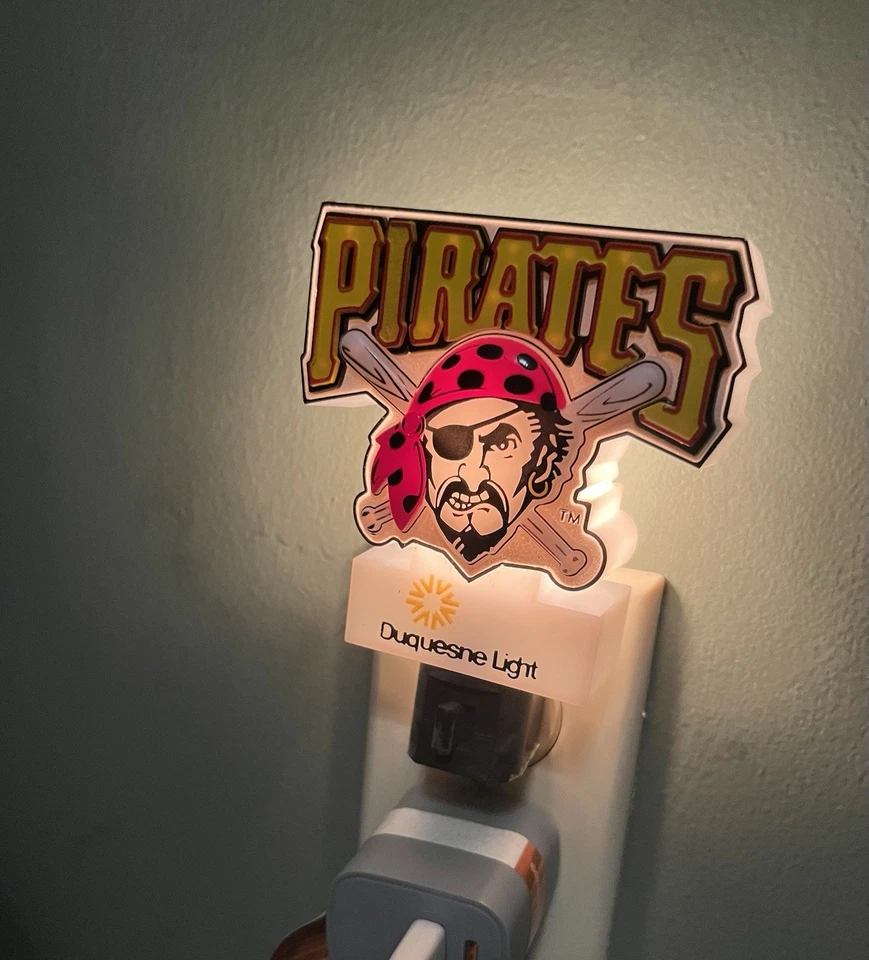RARE PITTSBURGH PIRATES THREE RIVERS STADIUM NIGHT LIGHT GIVEAWAY (LATE 1990’S) - Image 1 of 2