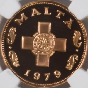 MALTA. 1979, 1 Cent - NGC PF68 - Top Pop 🥇 George Cross, Full Red, 🐬 Rare - Picture 1 of 6