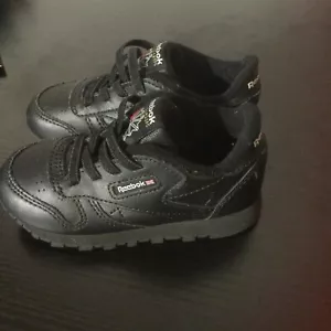 Reebok Classic Leather Sneakers Black Natural Rubber Sole Toddler 7 - Picture 1 of 7