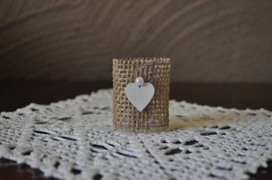 Napkin Ring ORCHID 1 with white heart motif from Rustic Art. Wedding decoration. - Picture 1 of 4
