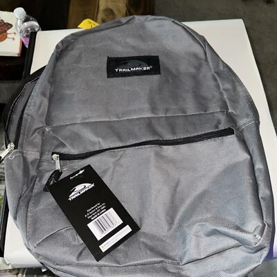 Mochila Trailmaker Classic 17" cinza com 2 alças e alça - Imagem 1 de 4