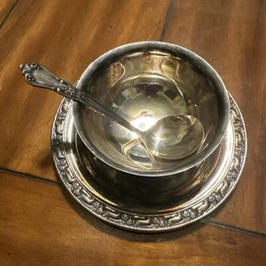Oneida Silversmiths Serving Dish With Spoon - Picture 1 of 14