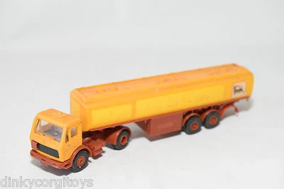 KIBRI MERCEDES-BENZ MERCEDES BENZ TRUCK WITH TRAILER SHELL EXCELLENT CONDITION - Image 1 of 4