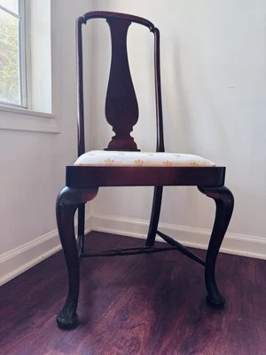 Antique Queen Anne Side Chair - Image 1 of 4