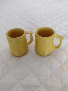 Vintage Frankoma Keramik gelb Becher Stein Henkel 2er Set Kaffee MCM Oktoberfest C10 - Bild 1 von 7