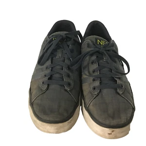 Adidas NEO scarpe uomo taglia 10 grigio e giallo HVA039001 classiche tre strisce GRIGIO - Foto 1 di 11