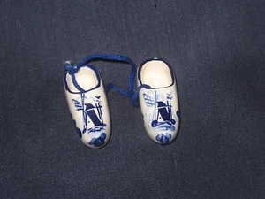 Delft pair of Dutch Shoes 2" - Picture 1 of 8