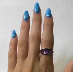 Vintage Sterling and 3 Oval Amethyst Ring size 7.75 - Imagen 1 de 7