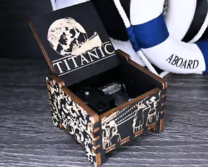 Titanic My Heart Will Go On Aufzieh automatische Musik handgefertigt Holz Hochzeitsgeschenk - Bild 1 von 9