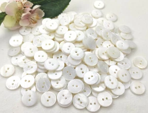 4 Knöpfe rund Perlmutt 15mm weiß Muscheln Rand Knopf Jacke schimmer Damen natur - Bild 1 von 7