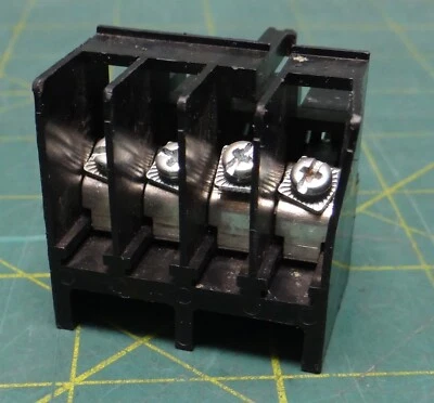 Schneider Electric Square D Terminal Block 80420-001-01 15163-41 Male 20A 600V - Image 1 of 4
